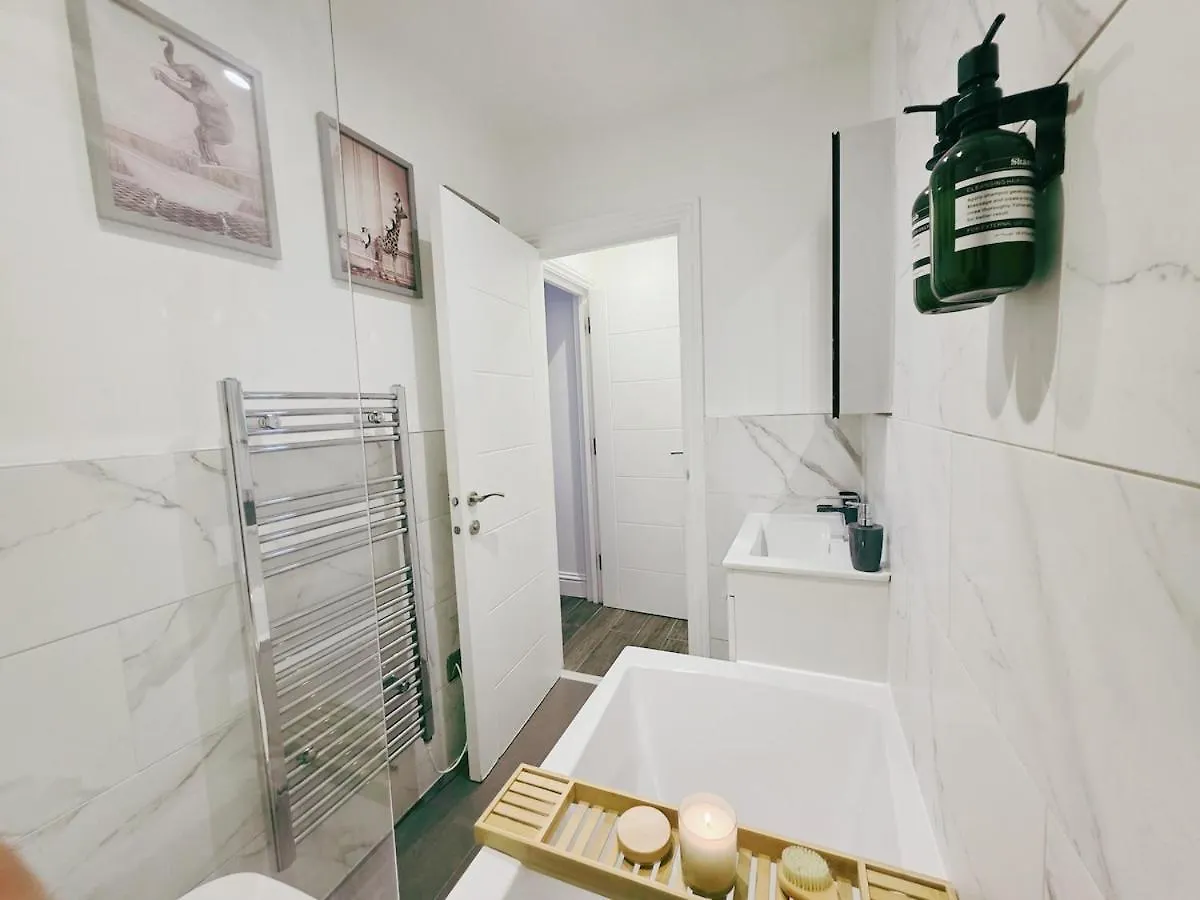 Apartment Cosy 1 Bed Home, City Centre, Free Parking, Long & Short Stays Brighton United Kingdom