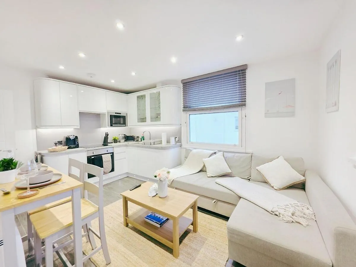 Apartment Cosy 1 Bed Home, City Centre, Free Parking, Long & Short Stays Brighton